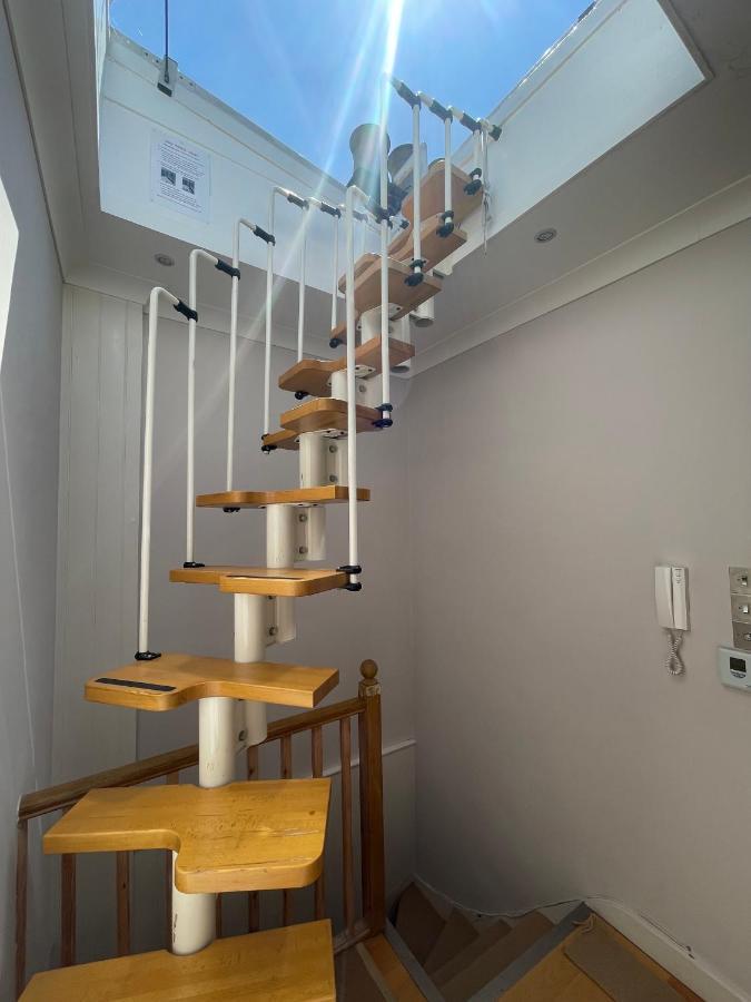 Sunny 2 Bedroom, 2 Bathroom In * Londra